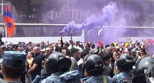 Акция протеста. Ереван, 30 мая 2024 г. Фото Армине Мартиросян для "Кавказского узла"